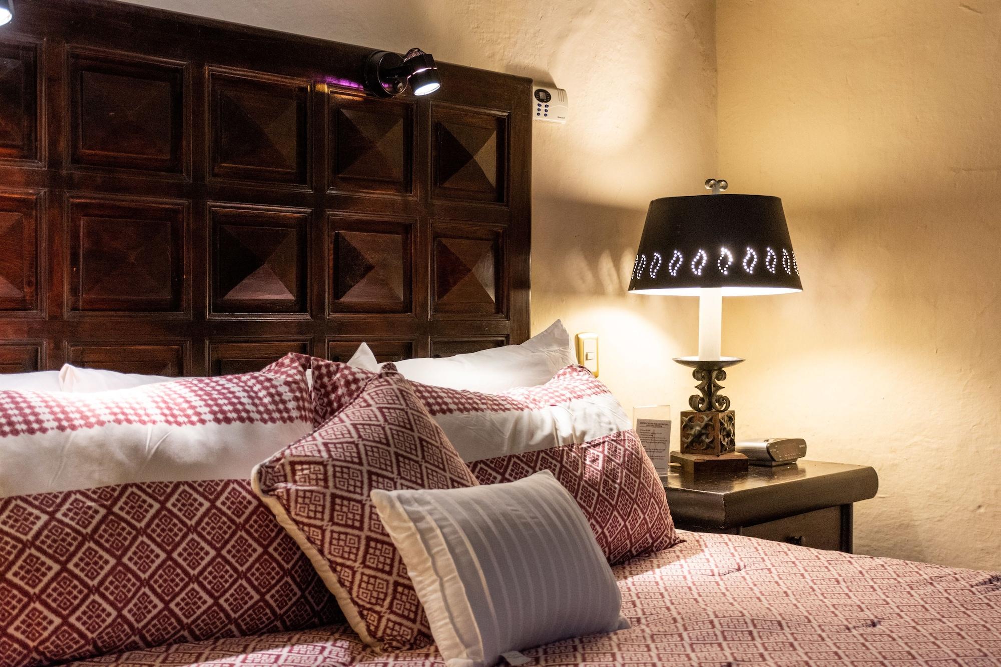 Pátzcuaro Hotel Mansion Iturbe מראה חיצוני תמונה