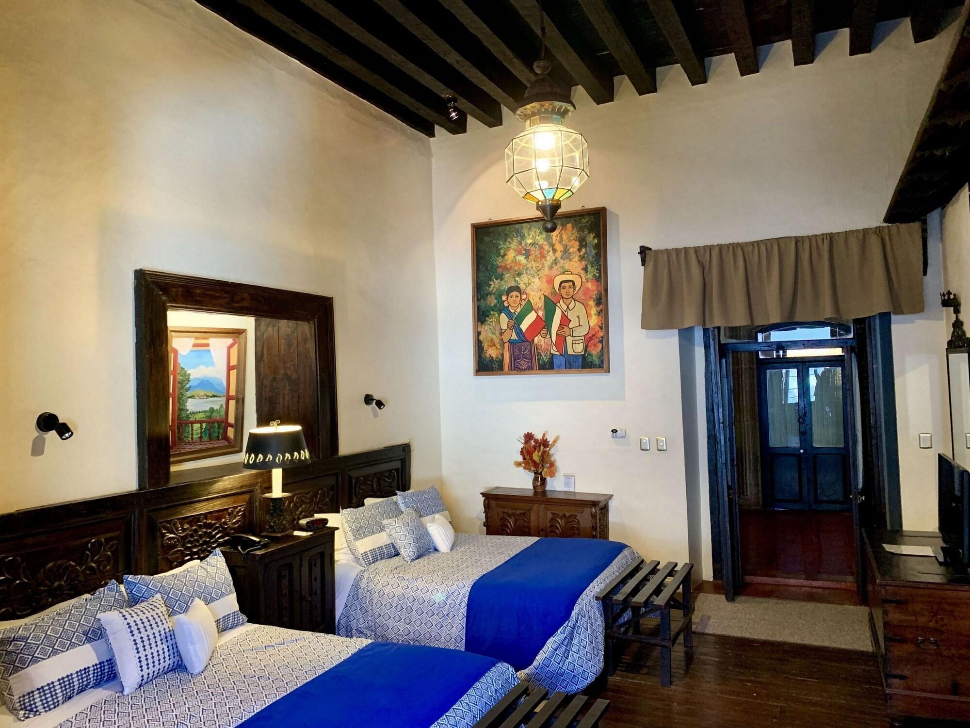Pátzcuaro Hotel Mansion Iturbe מראה חיצוני תמונה