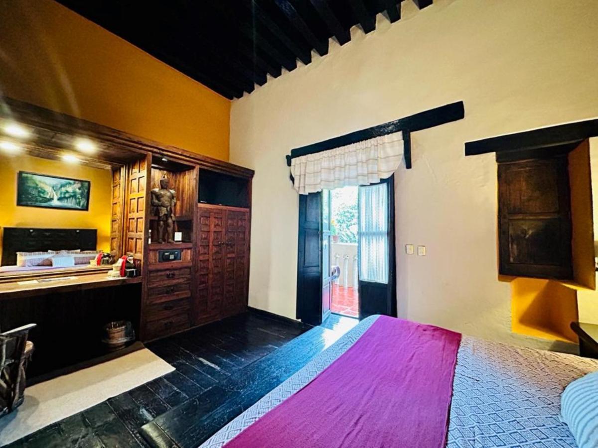 Pátzcuaro Hotel Mansion Iturbe מראה חיצוני תמונה