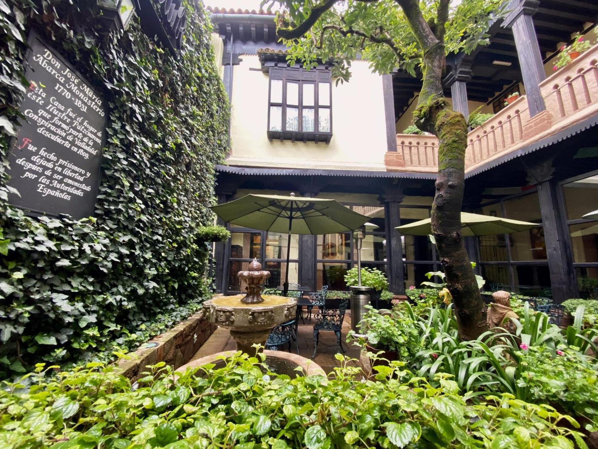 Pátzcuaro Hotel Mansion Iturbe מראה חיצוני תמונה